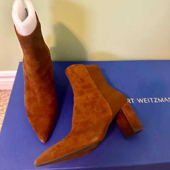 Stuart Weitzman suede ankle boots- US 5.5 - Picture 2 of 3